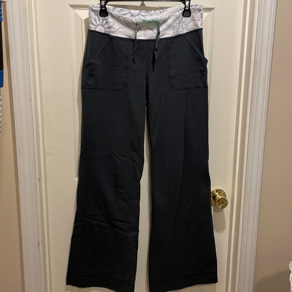 Lululemon bootcut gray fold over waist pants with pockets